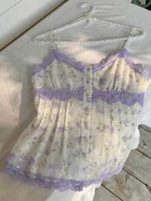 Comfortcana 这款2026新款女士花卉刺绣蕾丝吊带背心是春夏时尚单品，适合各种场合，包括海滩度假、休闲外出以及Y2K/2000年代风格。它非常适合春假、毕业典礼、婚礼、优雅之旅和海滩度假。这款休闲套装包括短裤、沙滩短裤、花卉上衣、娃娃衫、田园风连衣裙和玫瑰印花上衣，适合各种场合。 - 紫色 - 查看 4