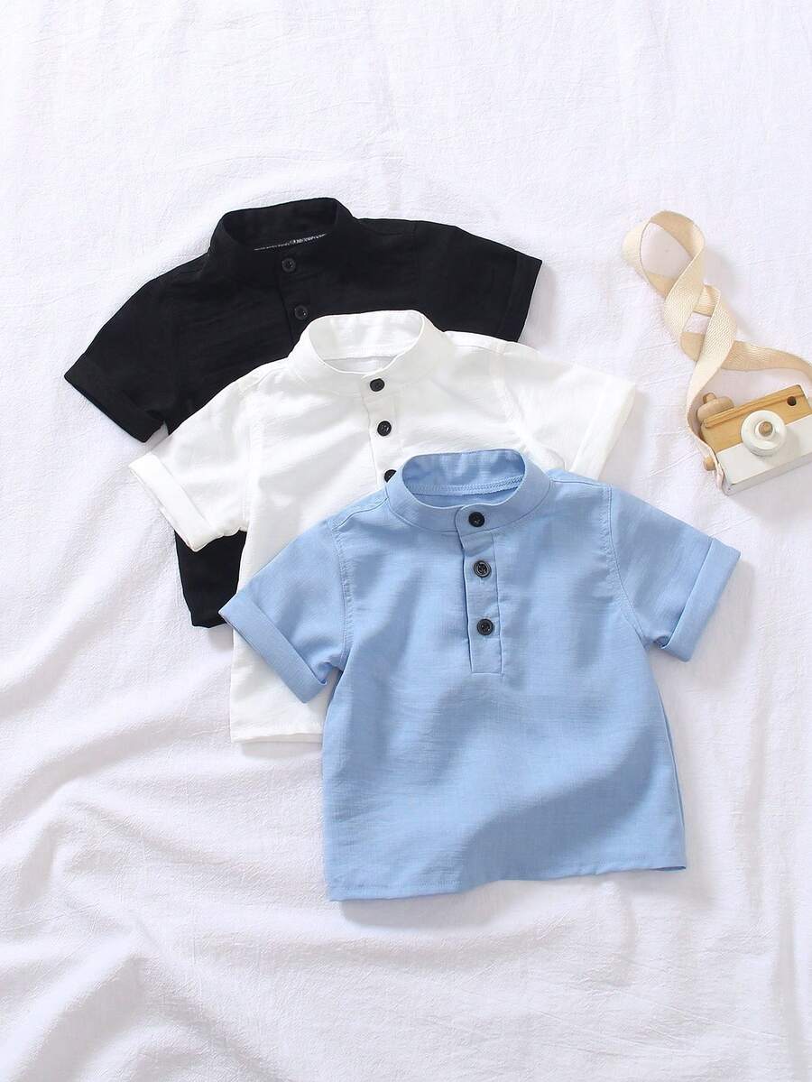 SHEIN Vintaside Kids 3件組男嬰服飾 素色簡約鈕扣半開領 藍白棕色系 梭織休閒柔軟短袖襯衫 夏季親子穿搭 - 黑與白 - 查看 1