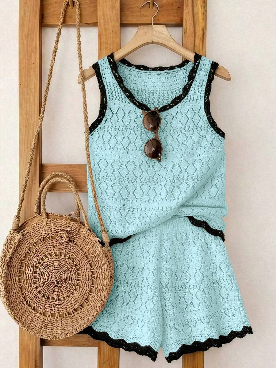 SHEIN Franclia 新款简约夏日度假风优雅镂空波浪领性感吊带修身连衣裙，撞色针织背心无袖毛衣两件套，春夏款 - 淺藍色 - 查看 1