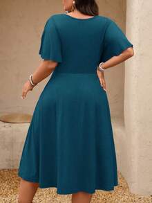 Rometta Plus Size Women's Spring/Summer Chain Link Ruffle Twist Waist Textured Knit V-Neck A-Line Midi Dress - Teal Blue - View 2