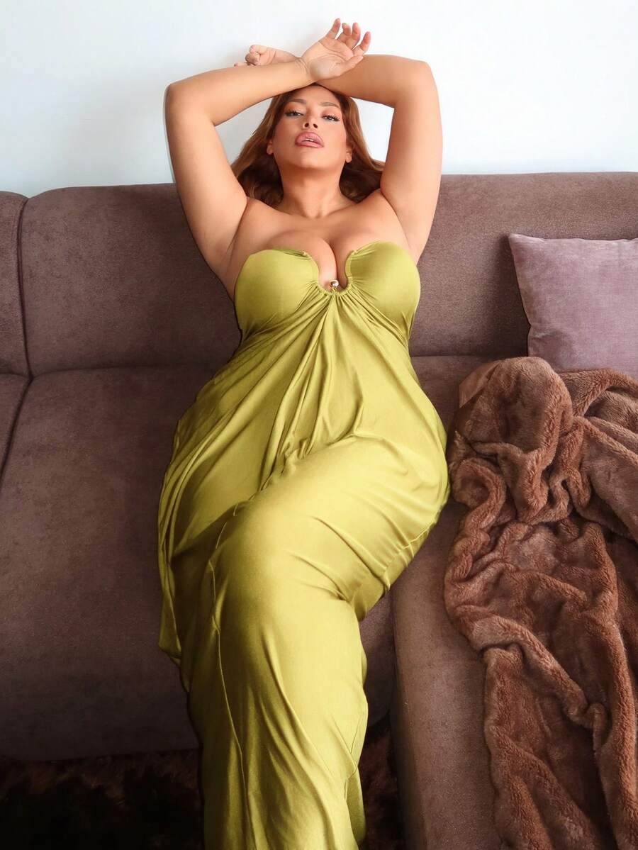 MelDlgn Plus Size Women's Fall And Winter Fashion Commuting Daily Metal Decorated Gathered Ruched Tube Bodycon Maxi Dress,Strapless Sleeveless Cocoon Wrapped Pleated Grass Green Knitted Fabric Sexy,Graduation Dress,Party Dress,Wedding Guest Dress,Prom Dress,Luxury Evening Dress For Women,Shiny Dress,Halloween ,Christmas,New Year, - Green - View 1