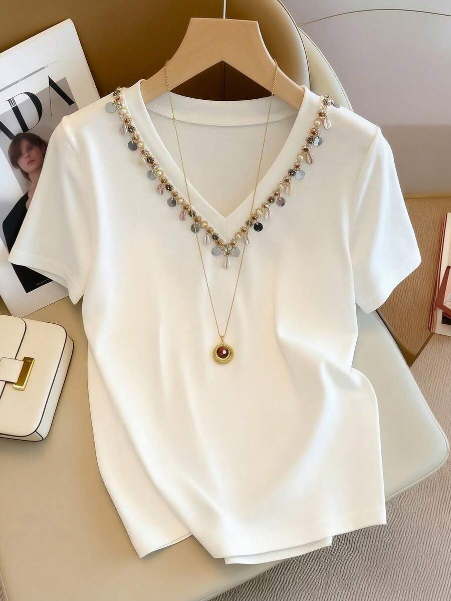 Franclia 女士休闲V领贝壳边T恤，百搭白色T恤，适合春夏穿着，优雅假日度假装扮 - 白色 - 查看 1
