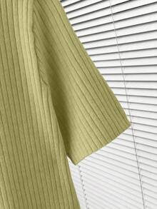 SHEIN Franclia 新款夏季休闲宽松百搭简约优雅柔软Polo衫，适合办公室、工作、通勤等场合，金属纽扣设计，修身剪裁，款式简洁大方，男女皆宜，极简女式开衫 - 綠色 - 查看 4