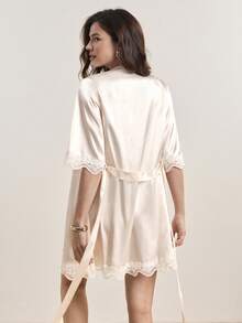 Hourtrue 女士缎面蕾丝系带睡袍 Luxeloungewear，秋冬款 - 米色 - 查看 2