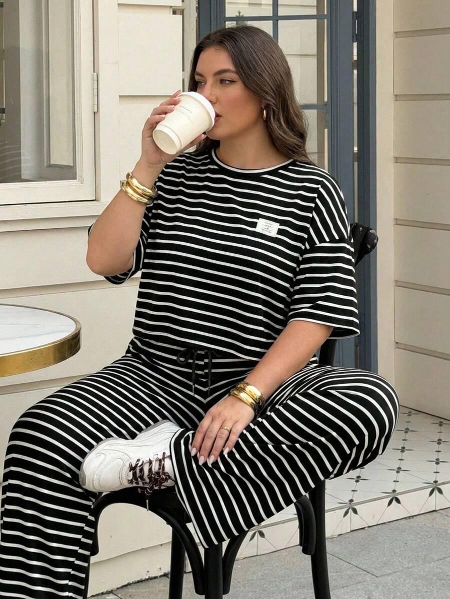 SHEIN EZwear 大码女装两件套：休闲条纹短款T恤和裤子 - 黑與白 - 查看 1