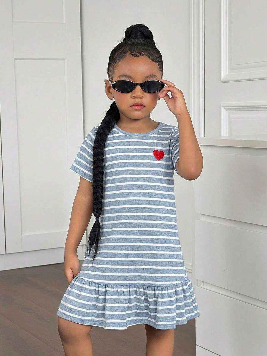 SHEIN Young Girl Knitted Striped Heart Pattern Round Neck Dress,Kids - Light Grey - View 1