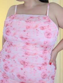 Kích thước lớn Ruffled Váy bodycon Với In hoa Và Dây đai mỏng - Hồng - Xem 3