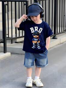 SHEIN Genkimix Kids 男童休闲牛仔熊刺绣短袖T恤短裤套装（2件套），适合日常休闲、运动、上学、夏季户外活动等场合 - 藏蓝色 - 查看 4
