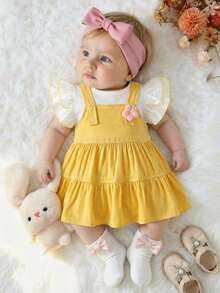 SHEIN Playful Pals 2026春夏柔软舒适面料时尚单品，SS26度假旅行必备，女童两件套休闲学院风短袖上衣和吊带裙套装，适合夏季度假穿着 - 黃色 - 查看 12
