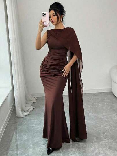 Elenzga Vestido elegante, romántico y sofisticado con cuello de capa asimétrico, cintura acampanada, pliegues y decoración dorada, de estilo de Oriente Medio