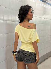 StreetHx Women's Spring/Autumn Asymmetric Neck Short Sleeve Fitted White T-Shirt - Yellow - View 2