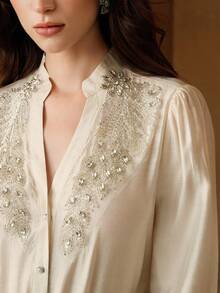 Anewsta Chemisier élégant pour femme avec un design de luxe, broderie, décoration de strass, chemise blanche Top de gamme, convenant pour sortir, être élégante, les loisirs, les occasions formelles, les fêtes, la mode, le travail, la remise des diplômes, le mariage - Beige - Voir 2
