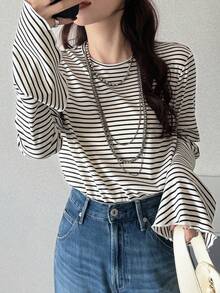 FRIFUL 女士圆领蕾丝面料修身喇叭袖纯色休闲T恤 夏季 - 黑與白 - 查看 5