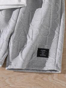 SHEIN Genkimix Kids Bộ đồ hè 2 món cho bé trai, gồm áo thun ngắn tay có mũ trùm đầu bằng vải dệt họa tiết phối màu tương phản, kết hợp với quần short thể thao ghép mảnh, kiểu dáng thể thao phù hợp cho mặc hàng ngày, đi nghỉ mát, chơi thể thao, đi học, nghỉ lễ. - Màu Xám nhạt - Xem 6
