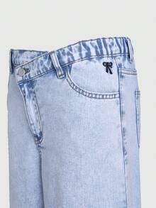 2026 Nuevas llegadas de verano Pantalones vaqueros de cintura elástica con diseño de cintura irregular y bordado de lazo para adolescentes. Corte holgado, ajustado, fácil de usar, adecuado para el hogar, uso diario, citas, salidas, fiestas, viajes. Pantalones vaqueros rectos con pierna ancha y desgastados de moda - Lavado ligero - Ver 6