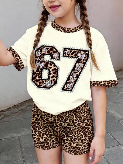 Conjunto de 2 piezas de camiseta de manga corta y pantalones cortos minimalista casual para niñas preadolescentes, con estampado gráfico del número 67 en color blanco crema y estampado retro de leopardo, "Seis Siete", "Doot Doot", estampado humorístico sin sentido del número 67, adecuado para el verano