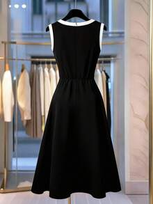 GlowEve CURVE Vestido midi ajustado de color block elegante talla grande, adecuado para ir al trabajo - Blanco y Negro - Ver 2