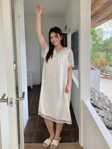 Dazy Plus 大尺碼女款對比蕾絲短袖蝴蝶結裝飾優雅睡裙 夏季睡衣 - 杏色 - 查看 6