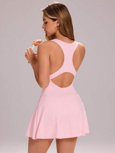 纯色无袖露背运动连衣裙