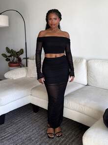 Tyla Gomez 一字肩短款上衣和褶邊鉛筆裙 - 黑色 - 查看 1