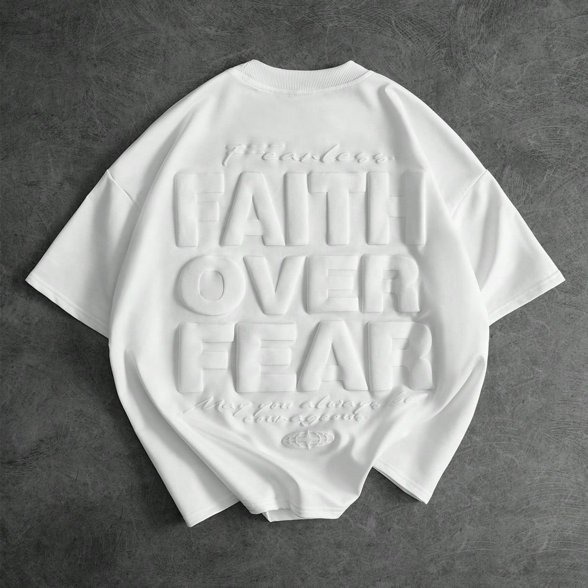Camiseta casual con estampado de letras 3D con lámina de estilo callejero con eslogan en inglés, adecuada para festivales de música al aire libre,