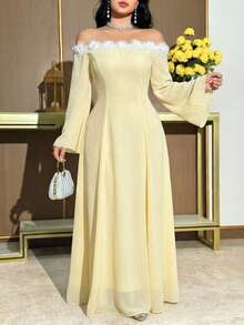 Feyla Große Größen Elegantes Kleid für Damen mit Blumenmuster, Off-shoulder und Glockenärmeln - Gänsegelb - Übersicht 3