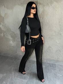 Dayanna Comas Quần jeans ống loe cạp trễ dành cho nữ có khóa cài hình mặt trời và lỗ xỏ dây, màu đen - màu đen - Xem 3