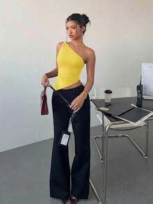 Siren Gaze Áo kiểu lệch vai xoắn nhẹ nhàng, thanh lịch dành cho nữ nhân dịp Lễ Tình nhân - Màu vàng - Xem 3