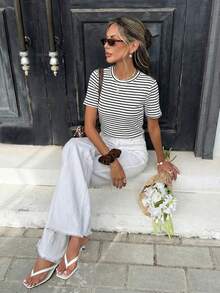 SHEIN Frenchy 女士条纹圆领短袖休闲百搭T恤 - 白色 - 查看 5