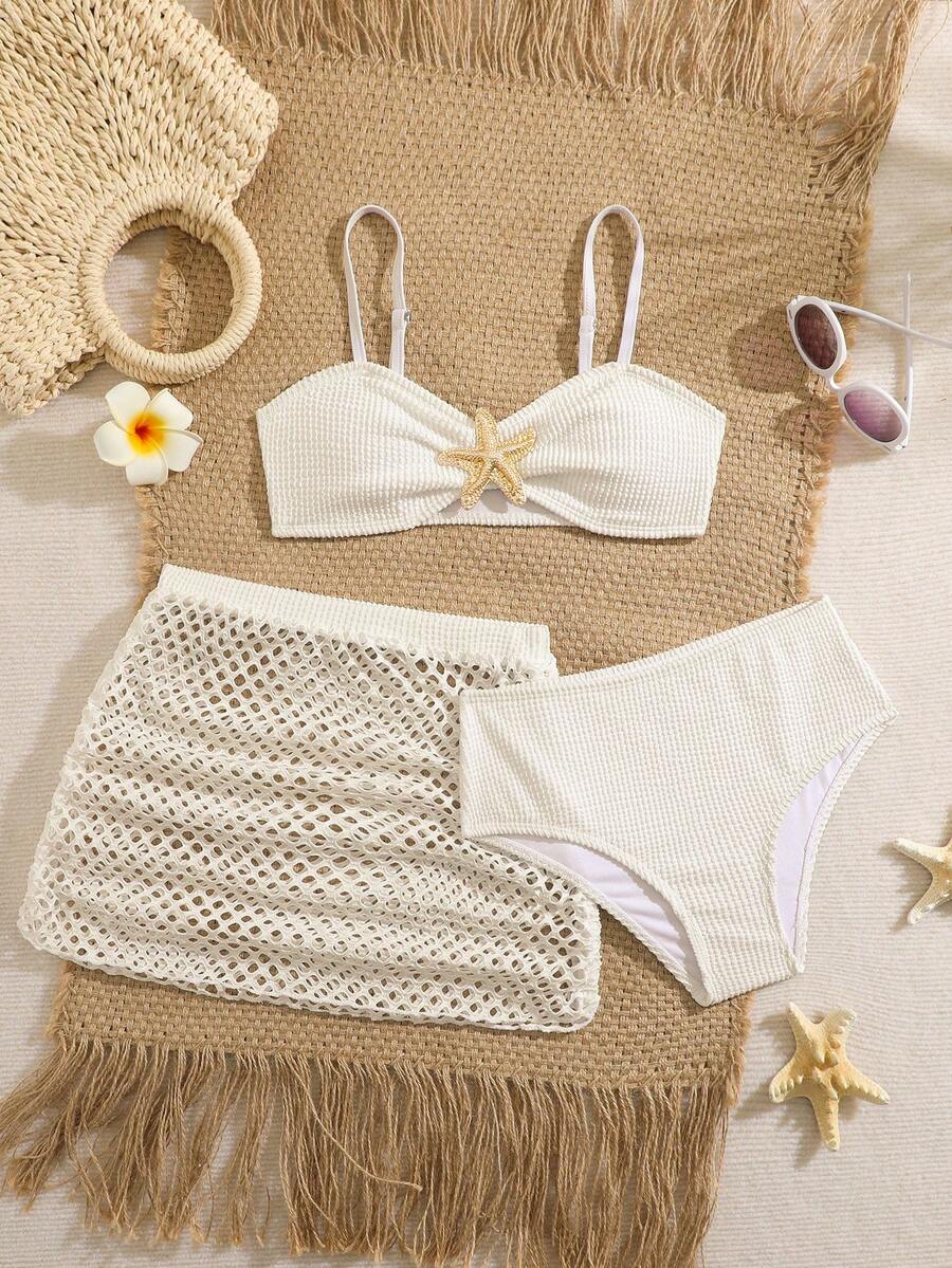 SHEIN 少女装饰分体泳衣镂空网纱罩裙三件套，夏季新款亲肤速干泳衣，适合中大龄儿童，可调节细肩带设计，高腰全臀版型，儿童海边度假、沙滩、泳池、水上乐园时尚装扮，清新甜美度假风必备泳衣，适合女孩的比基尼套装，适合少女的沙滩装，适合青少年的夏季可爱泳衣，春夏精选青少年全包臀泳衣 - 杏色 - 查看 1