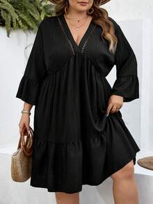 SHEIN CURVE+ Curve 尺码 US22 音乐节、海滨度假、波西米亚风女士休闲宽松舒适短袖杏色连衣裙，轻盈面料，春夏必备连衣裙，新款上市 - 黑色 - 查看 4