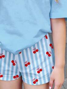 奶油蓝与可爱复古粉色蝴蝶结樱桃印花，少女休闲简约短袖T恤和条纹短裤两件套，适合夏季穿着 - 白色 - 查看 5