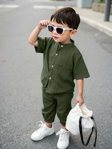 SHEIN Streecool Kids 2pcs/Set Toddler Boys' Casual Korean Style Short Sleeve Shirt And Jogger Pants Set, Suitable For Daily Wear, Spring/Summer - Army Green - View 1
