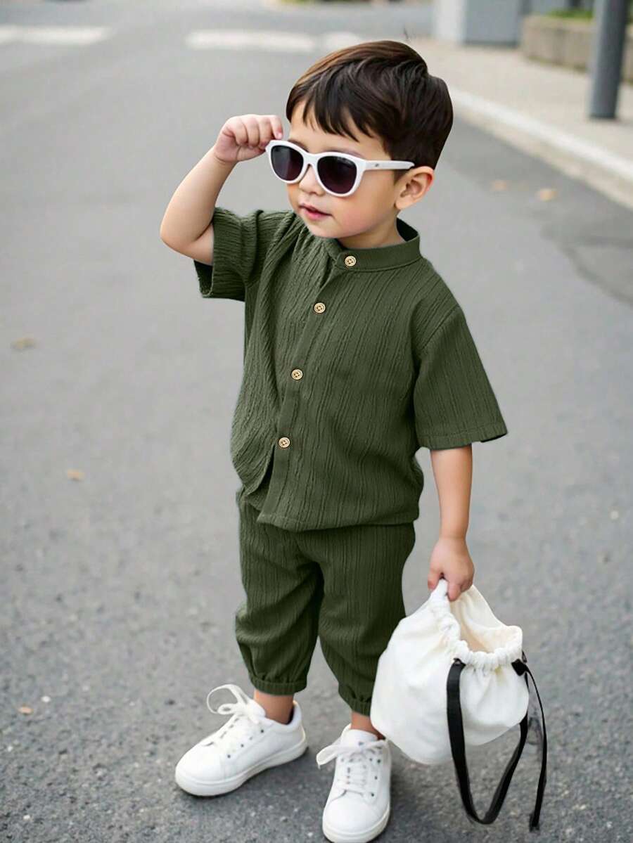 SHEIN Streecool Kids 2pcs/Set Toddler Boys' Casual Korean Style Short Sleeve Shirt And Jogger Pants Set, Suitable For Daily Wear, Spring/Summer - Army Green - View 1