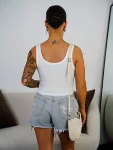 SAYEHFBABY 女士夏季音乐会狂欢节外出文艺复兴博览会俱乐部性感 Y2K 罗纹针织白色缺口领短款背心 - 白色 - 查看 2