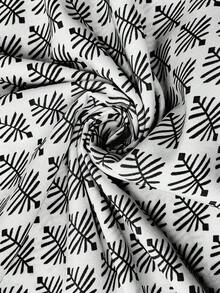 SHEIN Tall CURVE 优雅通勤度假风休闲女装时尚花卉图案百搭舒适褶皱荷叶边短袖弹力腰长连衣裙，白色，大码及高个款 - 黑與白 - 查看 6