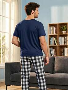 Conjunto De Camiseta De Manga Corta Con Letra Impresa Para Hombre Y Pantalones Cortos De Dormir Con Estampado De Cuadros Para El Hogar - Azul Marino - Ver 3