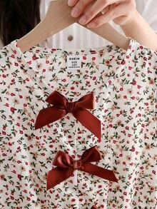 SHEIN 女童时尚碎花两件套：棕色蝴蝶结装饰无袖上衣 + 同色系阔腿裤，甜美可爱夏季休闲装 - 棕色 - 查看 3