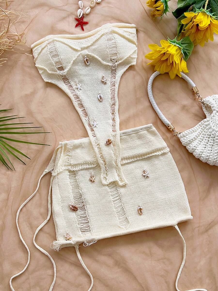 Soleia 女士纯色贝壳装饰抹胸上衣和迷你裙针织套装，时尚日常穿着 - 米色 - 查看 1