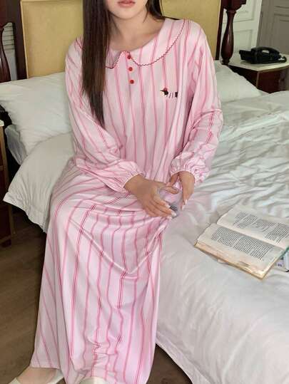 Dazy Plus Große Größen Damen Casual Peter Pan Kragen gestreiftes loses Laternenhülse Cartoon Hund Muster Nachthemd, Frühling & Herbst Nachtwäsche