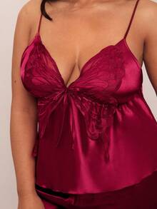 SHEIN BAE Borboleta Bordado De Seda Sexy Backless Cami Top E Calças Compridas Plus Size Conjunto De Pijama - Borgonha - Ver 5