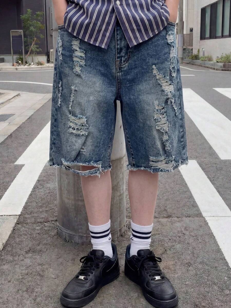 SHEIN Modische Slim Fit Jeans Shorts mit Destroyed-Effekt in hellblau für Tween Jungen, lässig und vielseitig für den Alltag - Dunkle Waschung - Übersicht 1
