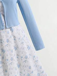 SHEIN 2pcs/Set Cardigan Rajut Bergaris Kasual Musim Semi/Musim Gugur untuk Remaja Perempuan Bertubuh Mungil dengan Dekorasi Pita dan Gaun Selip Chiffon Motif Bunga Elegan - Baby Blue - View 8