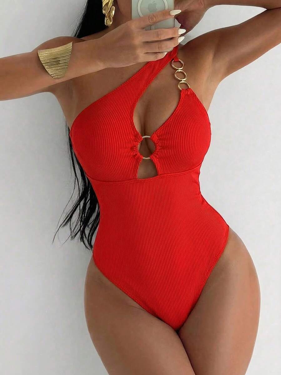 Swim SXY 女士纯色镂空金属圆形装饰不对称领口连体泳衣 - 紅色 - 查看 1