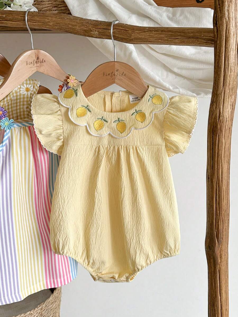 Vintaside Kids 女婴杏色连体衣，适合春夏穿着，领口饰有樱桃刺绣，甜美简约风格，穿着舒适，适合休闲外出、居家休闲和轻松聚会。 - 黃色 - 查看 1