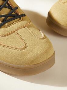 CUCCOO EASI 日常通勤复古德迅鞋 | 长途行走不累，舒适轻便，透气运动鞋，柔软舒适☁️ 复古德迅鞋 | 慵懒随性街头必备鞋款，舒适软底，轻松搭配衣橱所有休闲服饰 - 深黃 - 查看 2