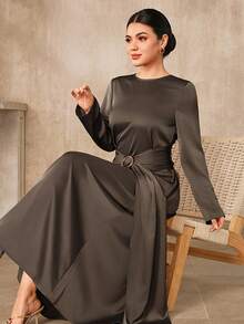 Graceveil 女士纯色圆领长袖腰环设计优雅长连衣裙，配腰带，袖口别针，适合女士穿着，优雅现代，适合正式场合。 - 棕色 - 查看 7