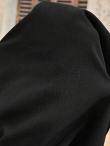 Bộ 2 món áo hai dây buộc sau lưng và quần short cạp chun điều chỉnh được dành cho bà bầu, màu trơn. - màu đen - Xem 8