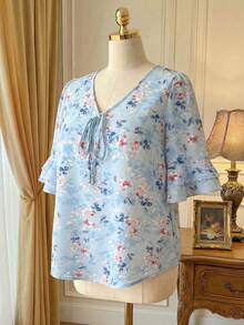 SHEIN Clasi Áo cánh tay loe hai lớp cổ chữ V họa tiết hoa ngẫu nhiên cho nữ - Màu xanh lam - Xem 2