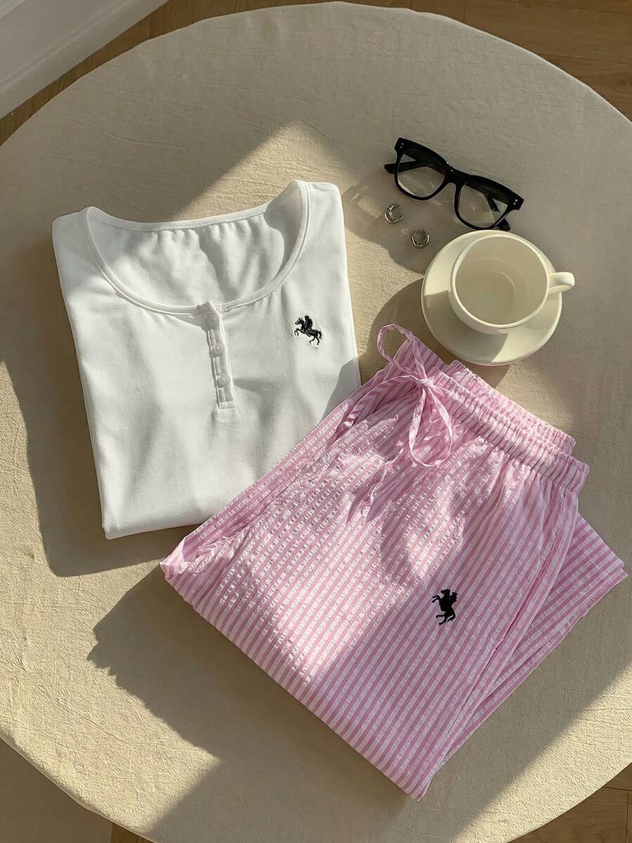 Comfortcana 2026新款春夏女式休闲刺绣细节纽扣上衣和条纹裤两件套，浅粉色春季套装，适合海滩、感恩节、新年、圣诞节等场合，夏季两件套，夏季裤装套装 - 淺粉色 - 查看 1